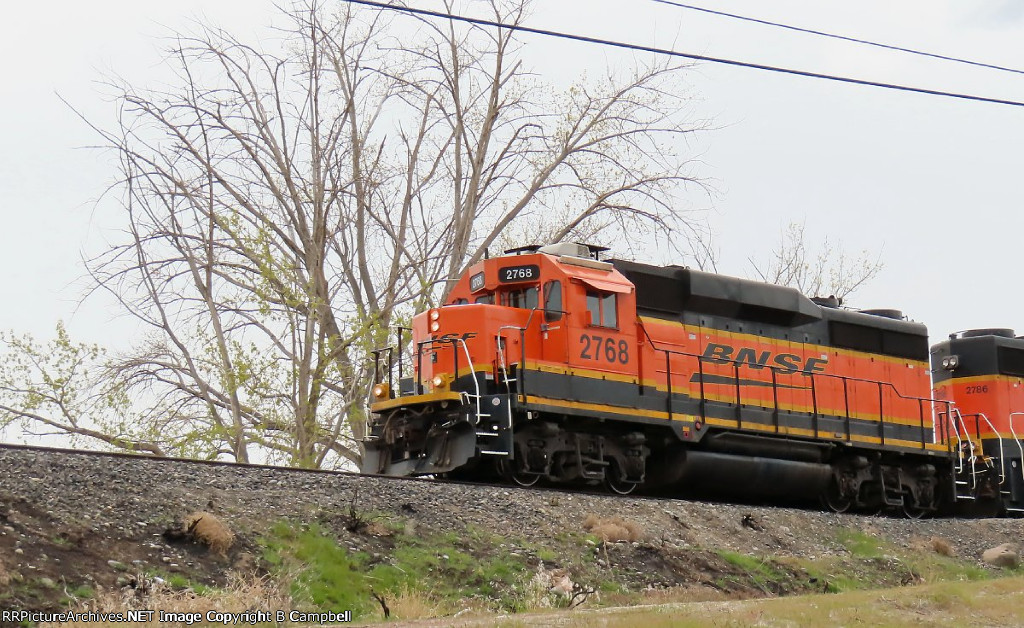 BNSF 2768